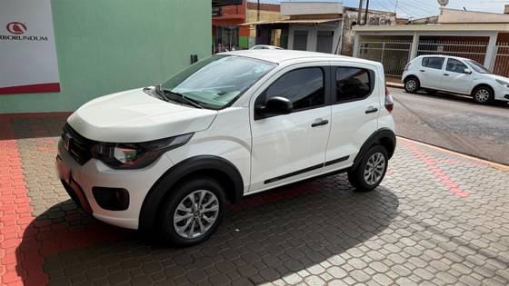 FIAT MOBI 1.0 EVO FLEX LIKE. MANUAL FIAT MOBI 1.0 EVO FLEX LIKE. MANUAL